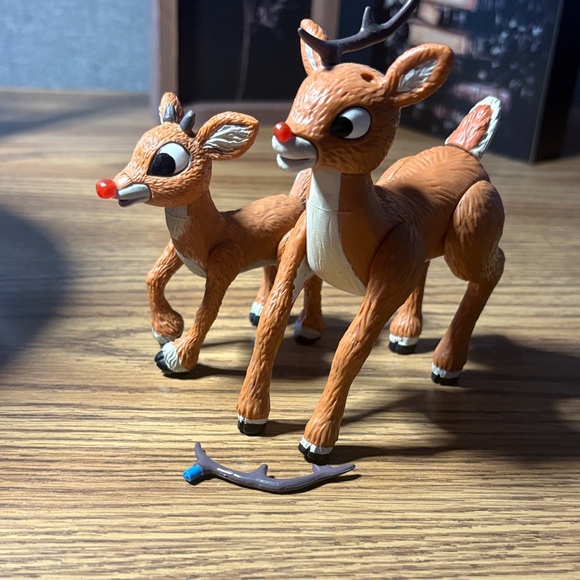Rudolph the Red nose Reindeer Vintage Christmas Figurine Set - Picture 4 of 14